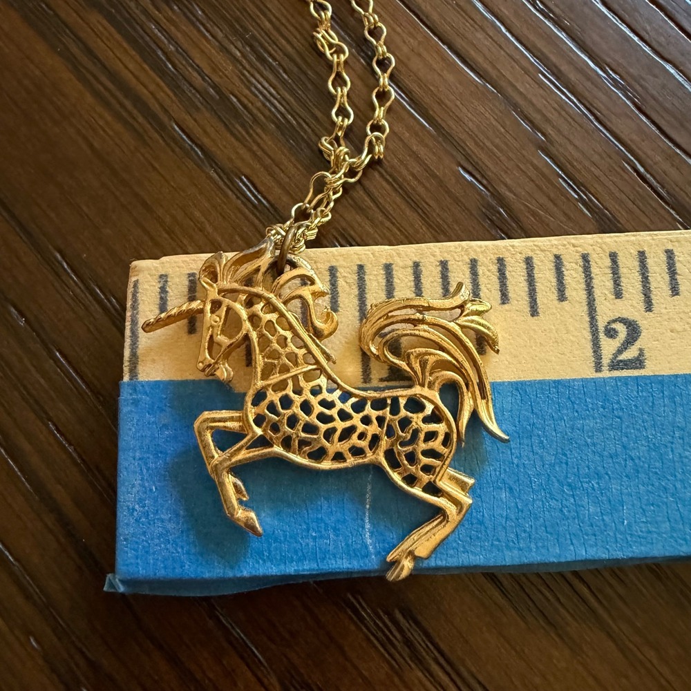 Vintage‎ 1970s Gold Unicorn Necklace Whimsical Boho OS - Picture 6 of 7